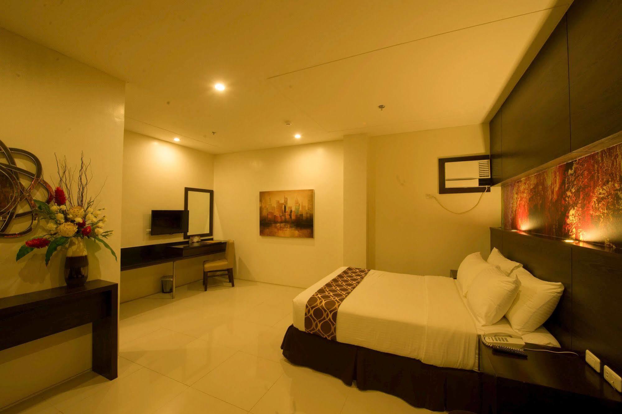 Infinity Suites Davao Екстер'єр фото