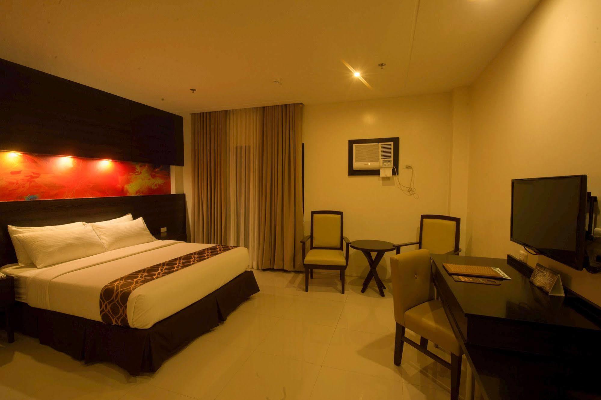 Infinity Suites Davao Екстер'єр фото